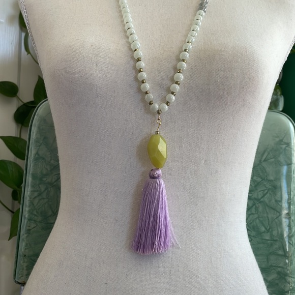 Gorgeous chartreuse gemstone and lavender tassel statement necklace - Picture 2 of 6